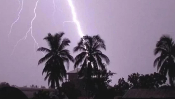 নেত্রকোনায় বজ্রপাতে তিনজনের মৃত্যু